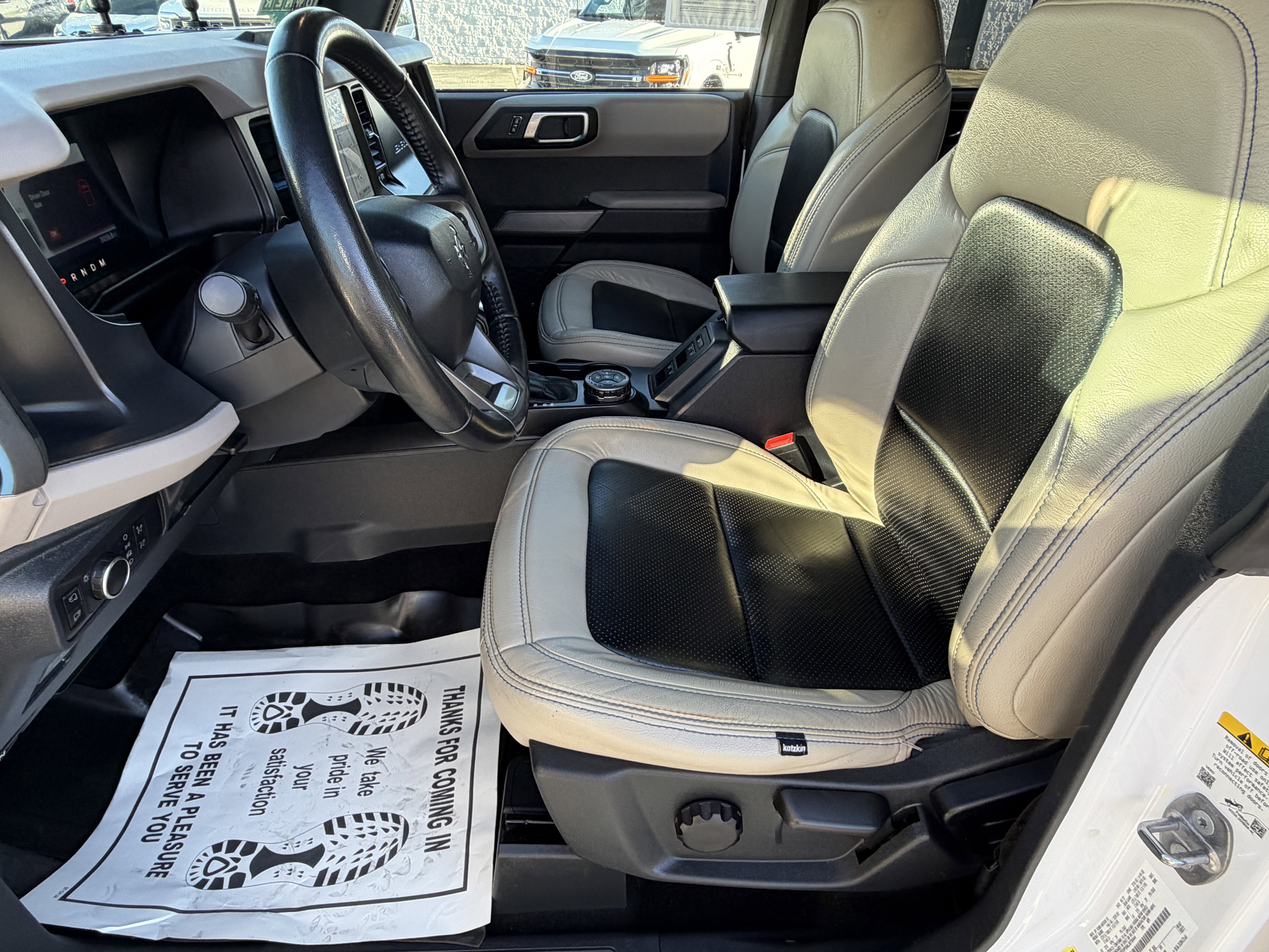 Used 2022 Ford Bronco Wildtrak image 11