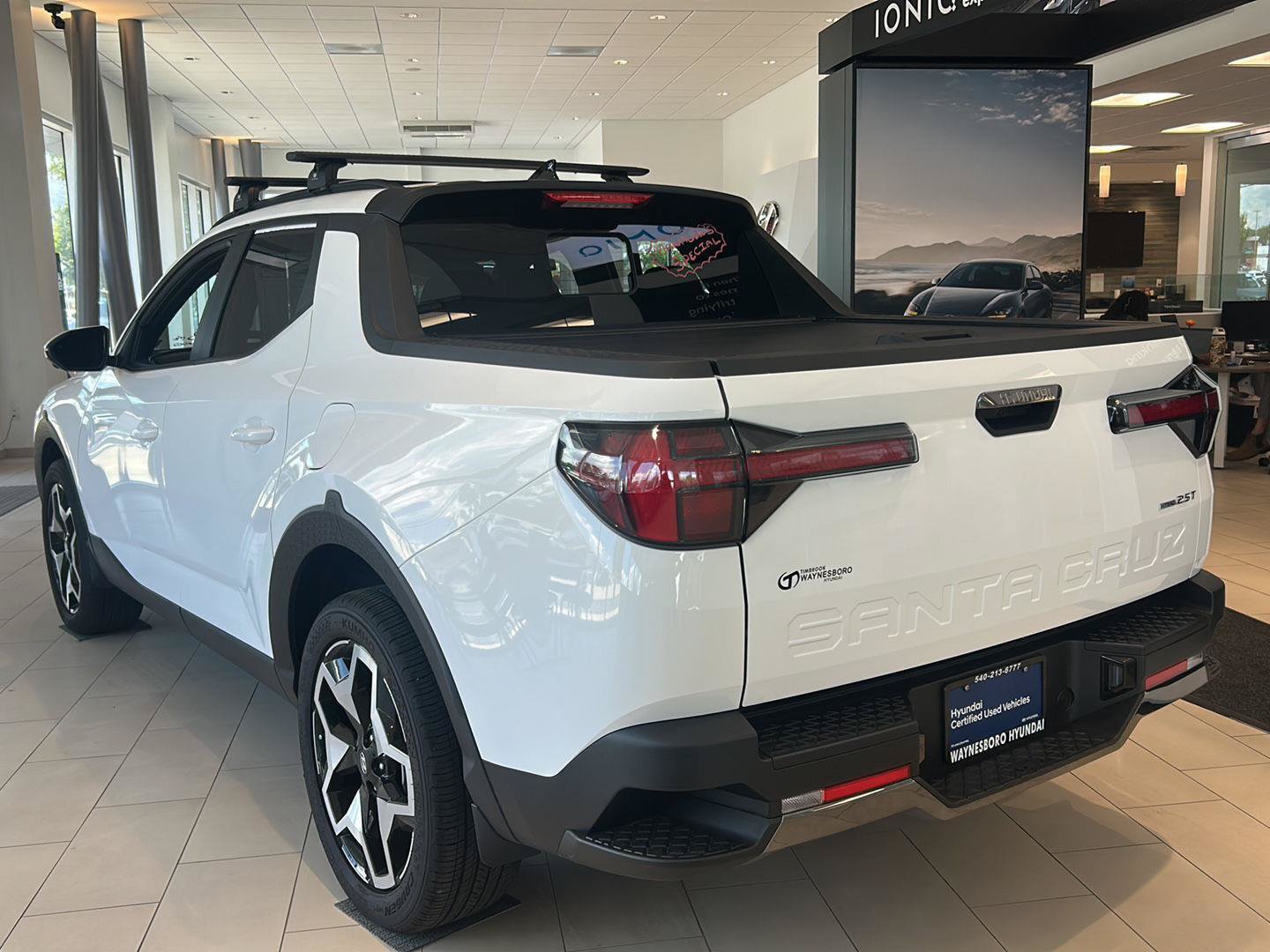 Certified 2024 Hyundai Santa Cruz Limited AWD/4WD image 3