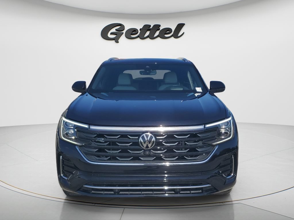 Used 2024 Volkswagen Atlas Cross Sport SEL Premium R-Line AWD/4WD image 2