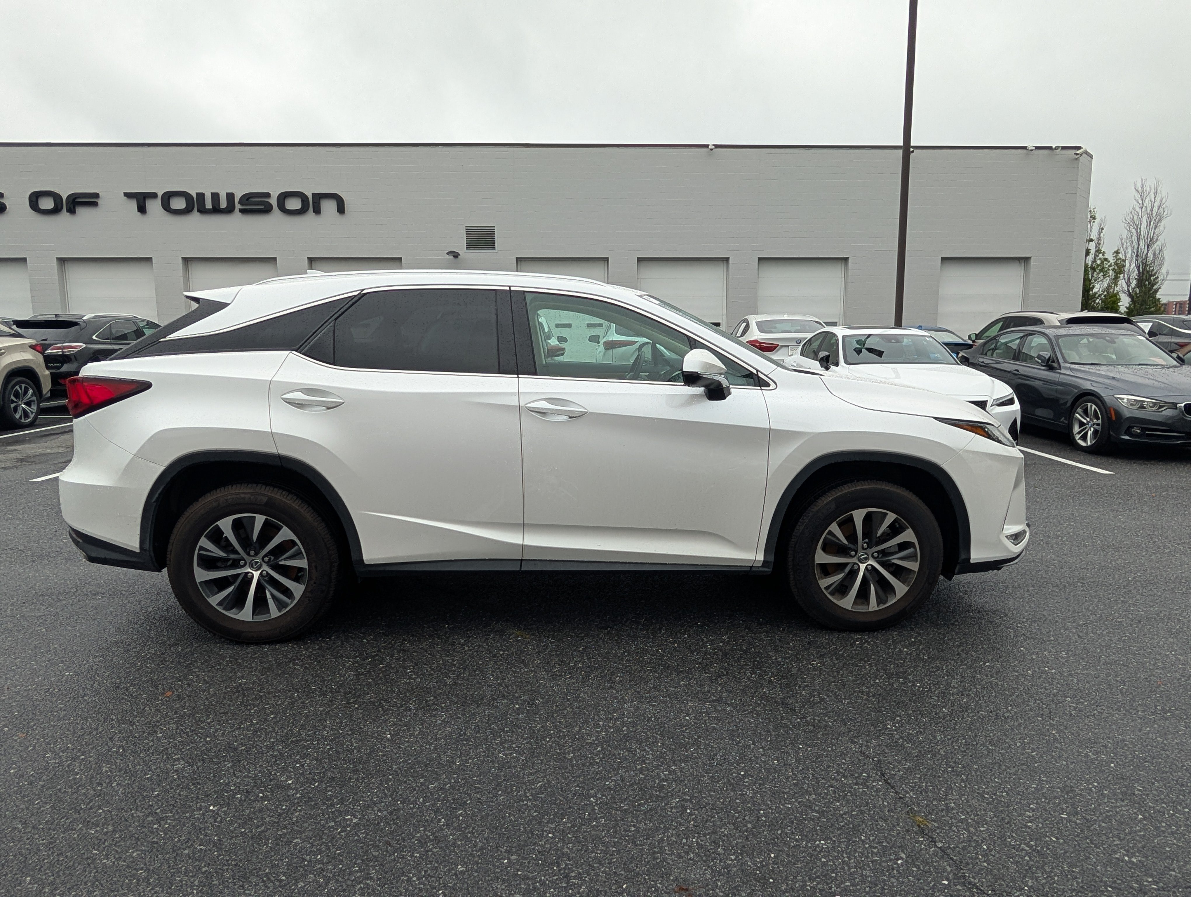 Used 2022 Lexus RX 350 AWD w/ Premium Package image 2