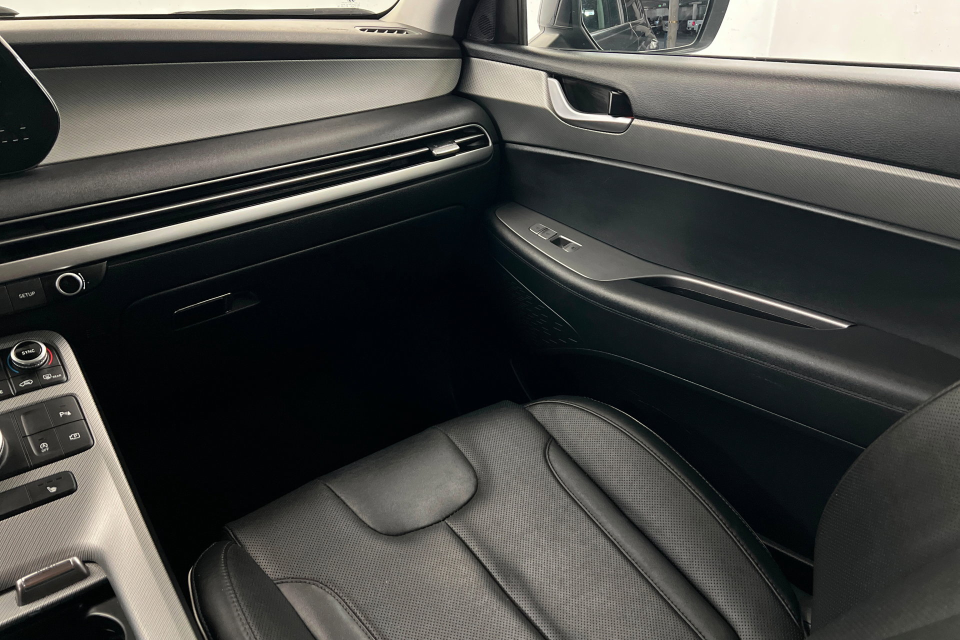 Used 2025 Hyundai Palisade SEL image 11