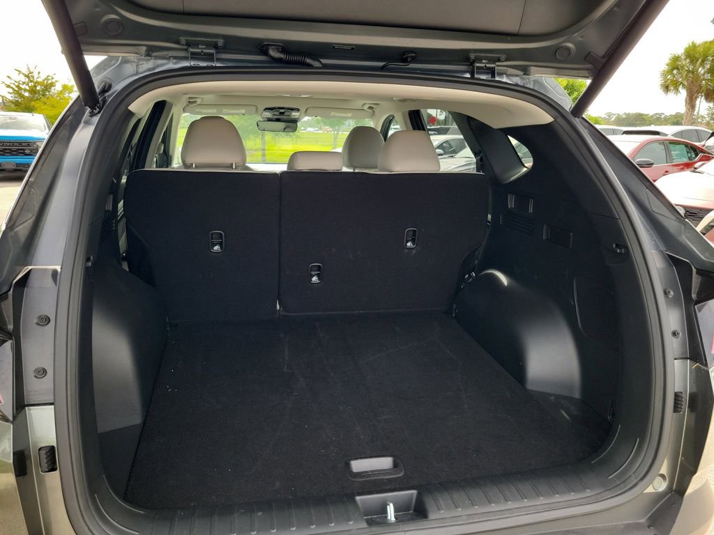 Used 2022 Hyundai Tucson SEL w/ Convenience + Premium Package FWD image 10