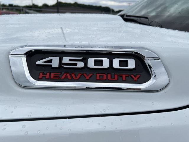 Used 2022 RAM 4500 Tradesman RWD image 28