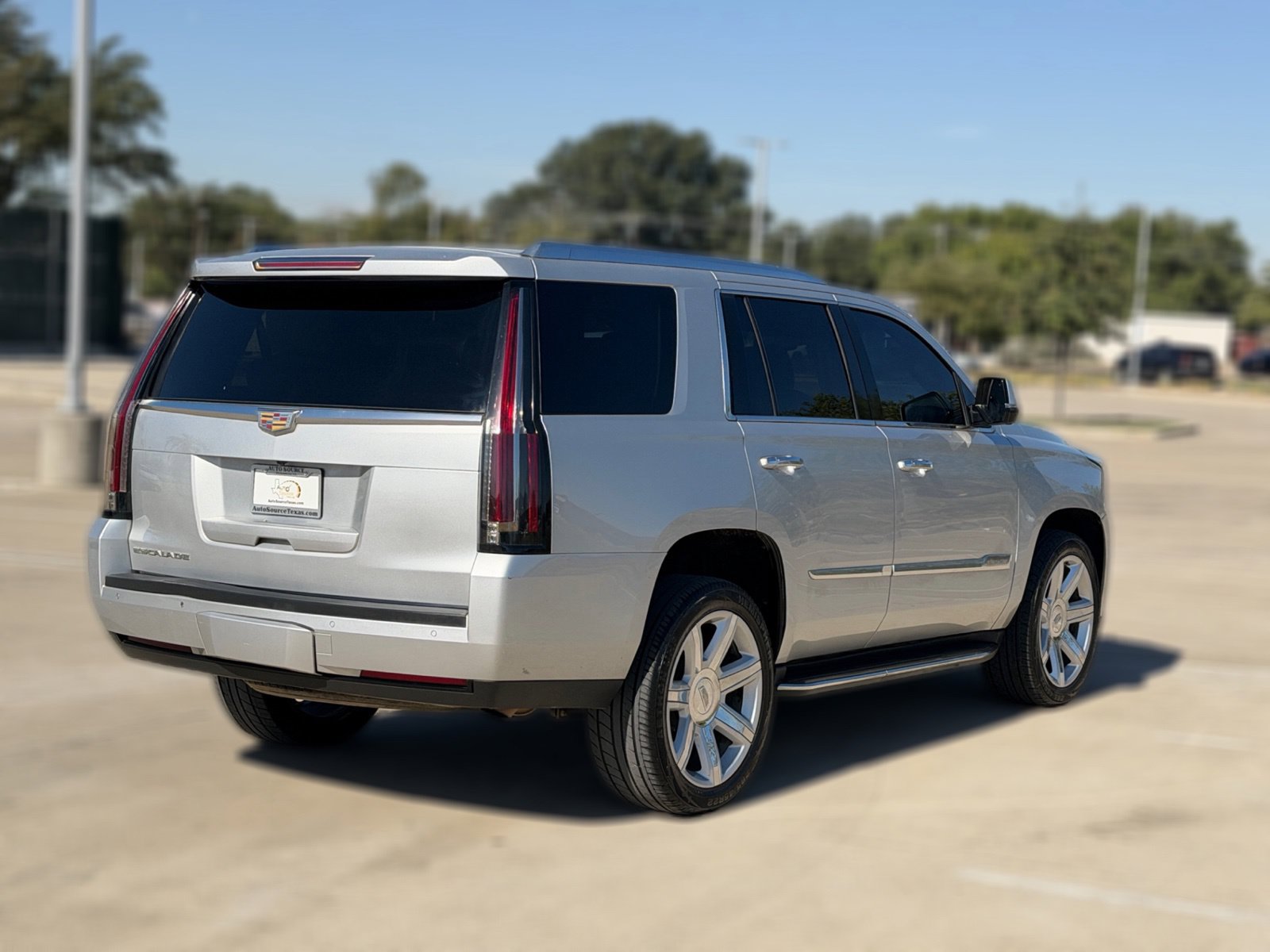 Used 2016 Cadillac Escalade Luxury AWD/4WD image 10