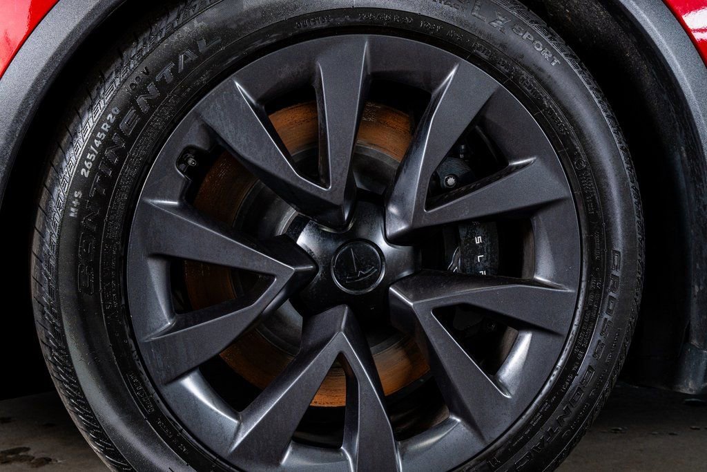 Used 2024 Tesla Model X image 10