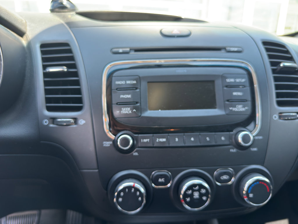 Used 2018 Kia Forte LX FWD image 10