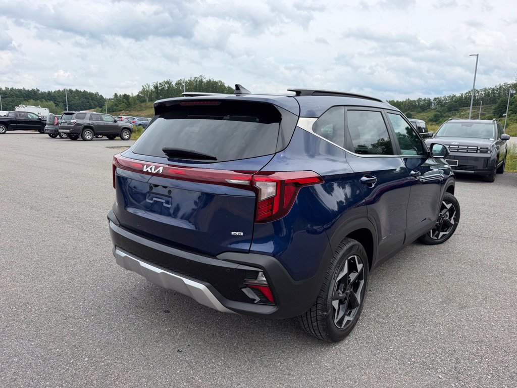 Used 2025 Kia Seltos EX w/ EX Sunroof Package AWD/4WD image 3