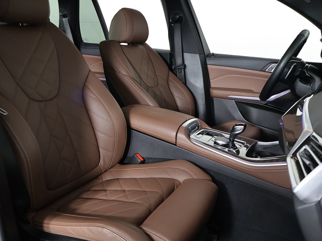 Used 2023 BMW X5 xDrive40i w/ Premium Package AWD/4WD image 33