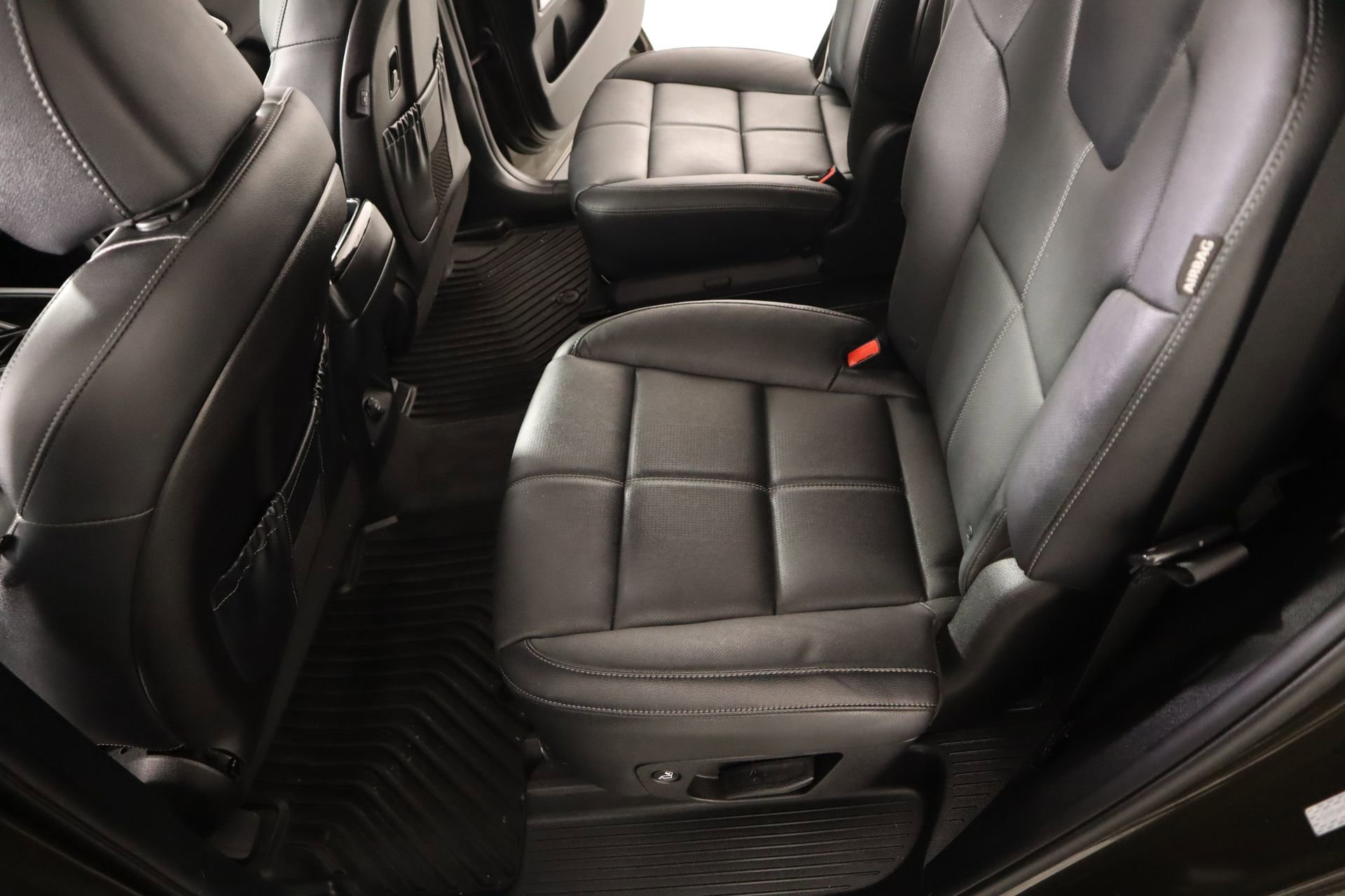 Used 2024 Kia Telluride EX w/ EX Captain's Chair Package image 12