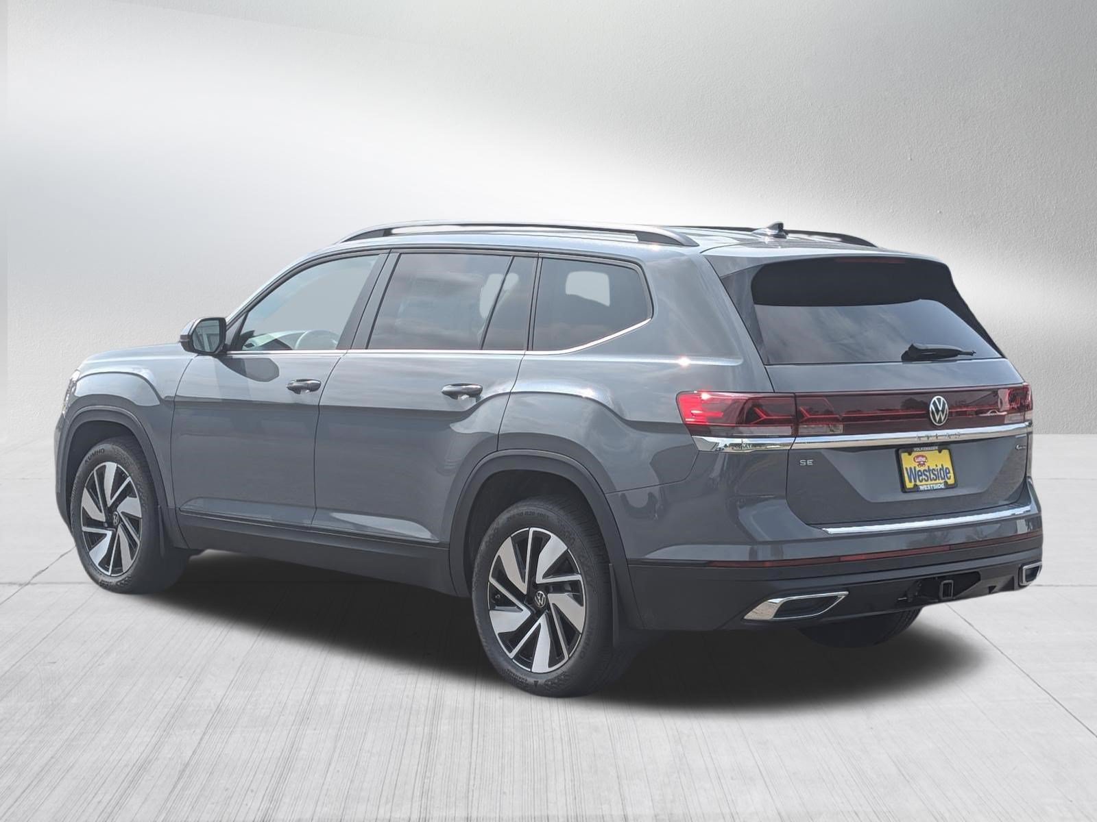 New 2026 Volkswagen Atlas SE AWD/4WD image 2