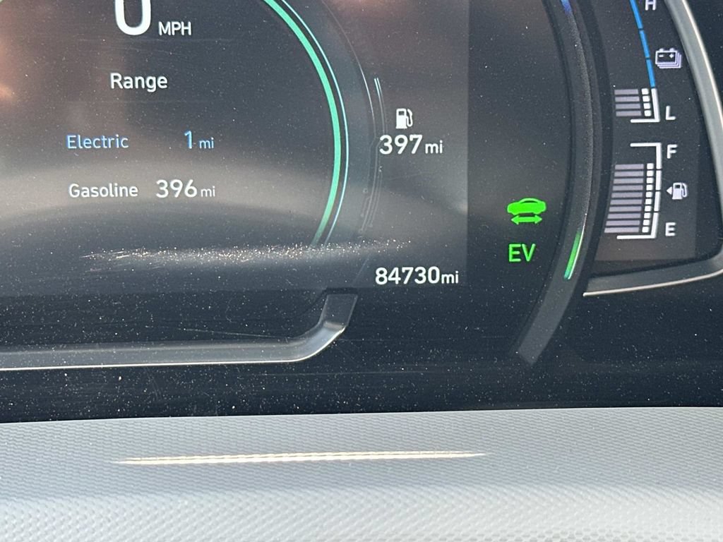 Used 2020 Hyundai Ioniq SEL FWD image 22