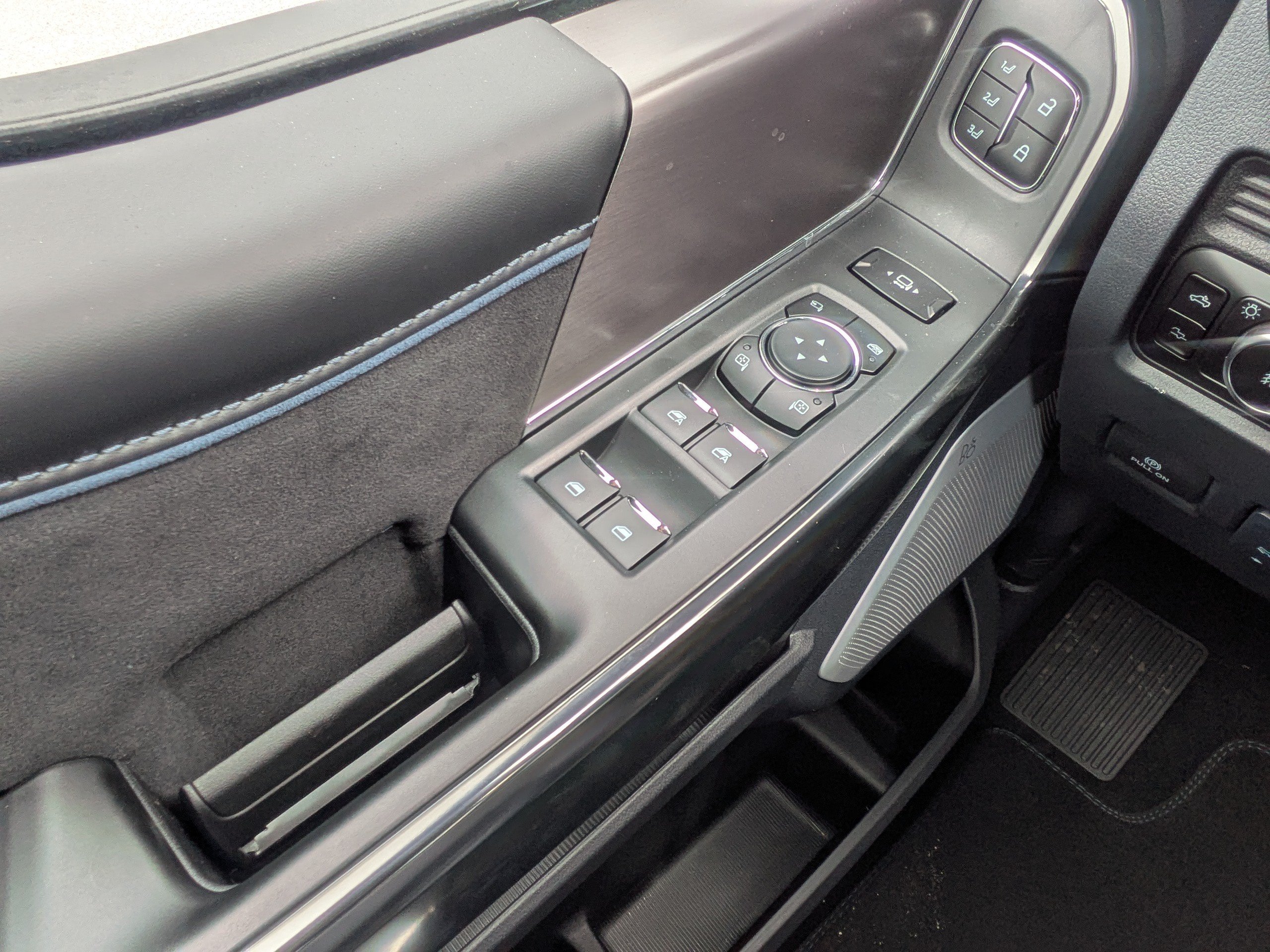 New 2026 Ford F350 Platinum AWD/4WD image 25