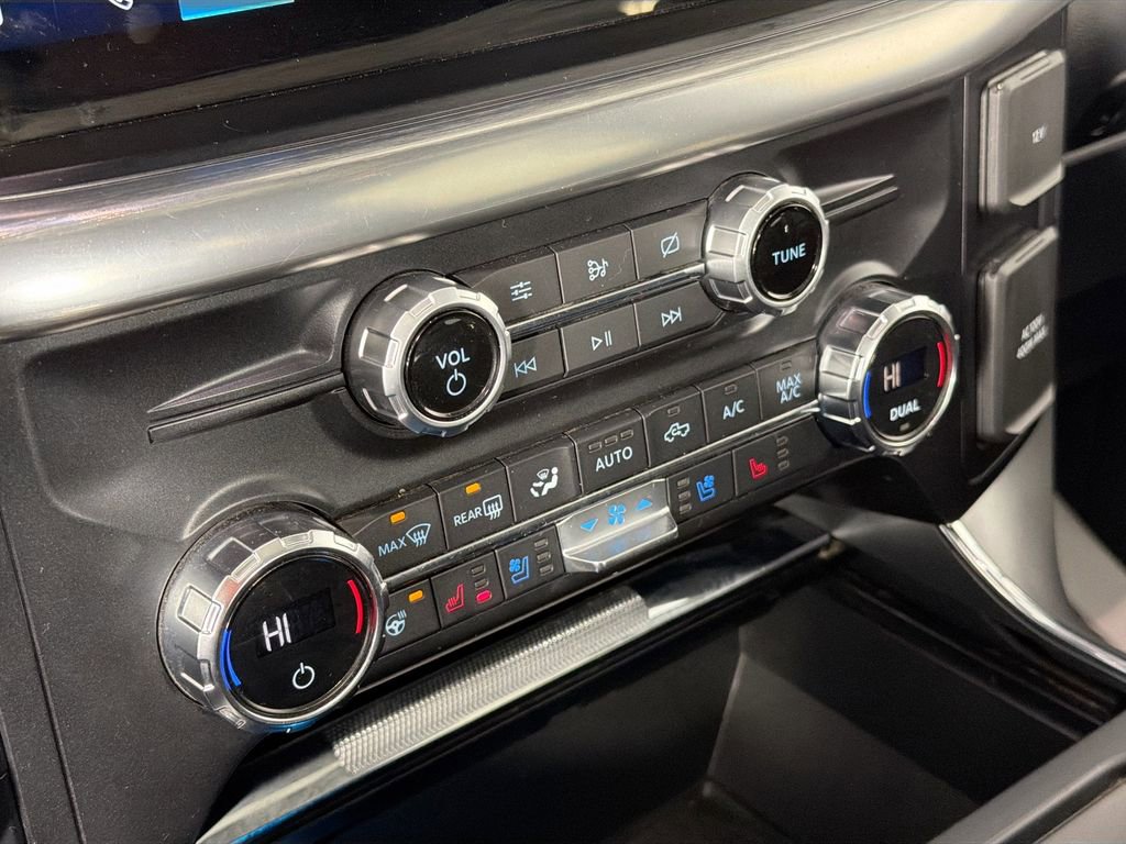 Used 2021 Ford F150 Lariat w/ Equipment Group 502A High image 16