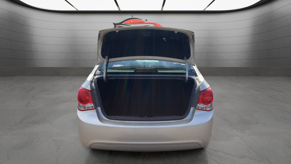 Used 2013 Chevrolet Cruze LT image 29
