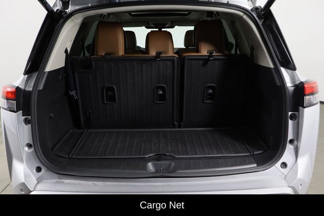 Used 2024 Nissan Pathfinder Platinum w/ Cargo Package image 18