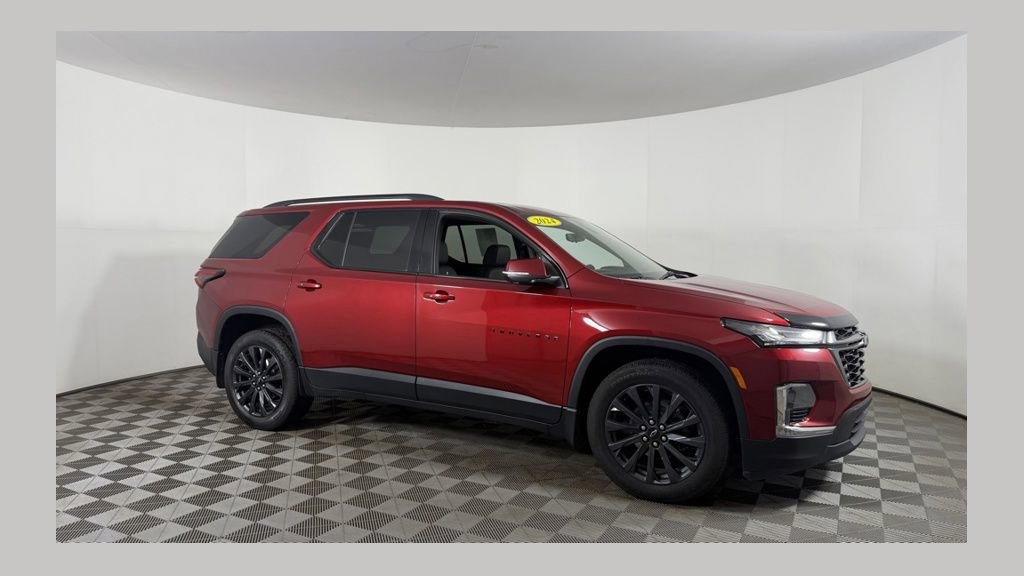 Used 2024 Chevrolet Traverse RS AWD/4WD image 1