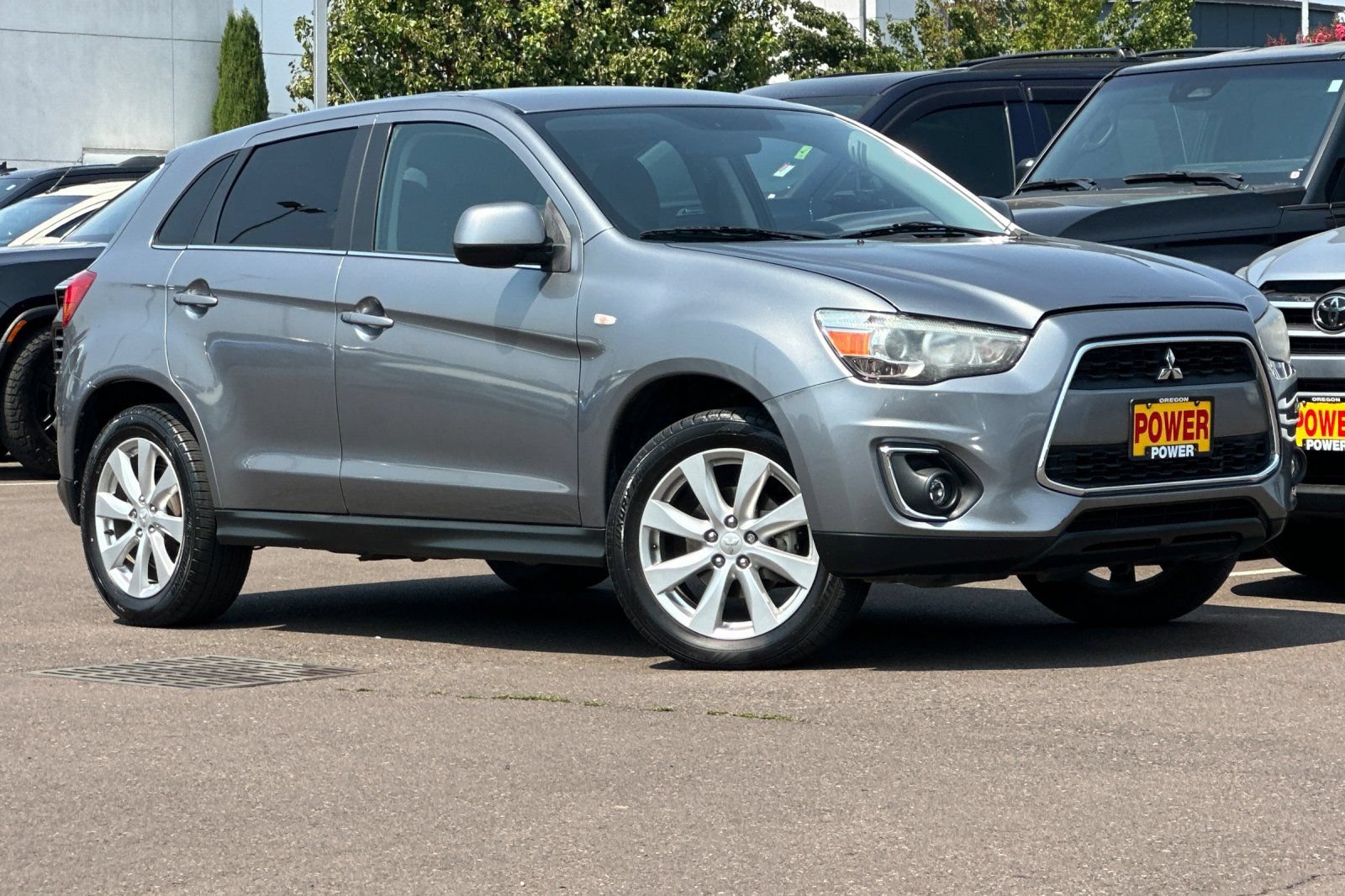 Used 2013 Mitsubishi Outlander Sport SE AWD/4WD image 2