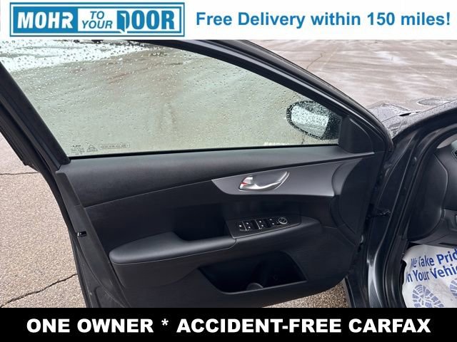 Used 2024 Kia Forte LXS image 11
