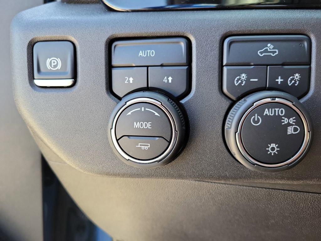 Used 2024 Chevrolet Silverado 1500 LT image 22
