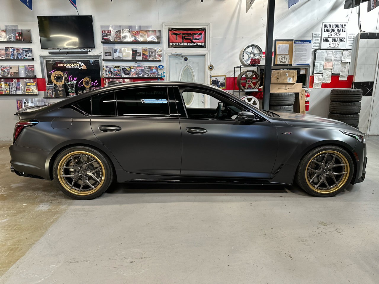 Used 2023 Cadillac CT5 V Blackwing w/ LPO, Bronce Accent Package image 4
