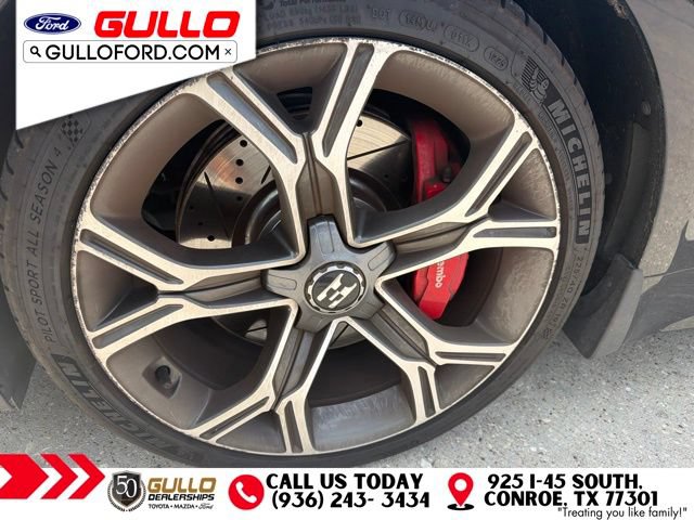 Used 2020 Kia Stinger GT1 RWD image 5
