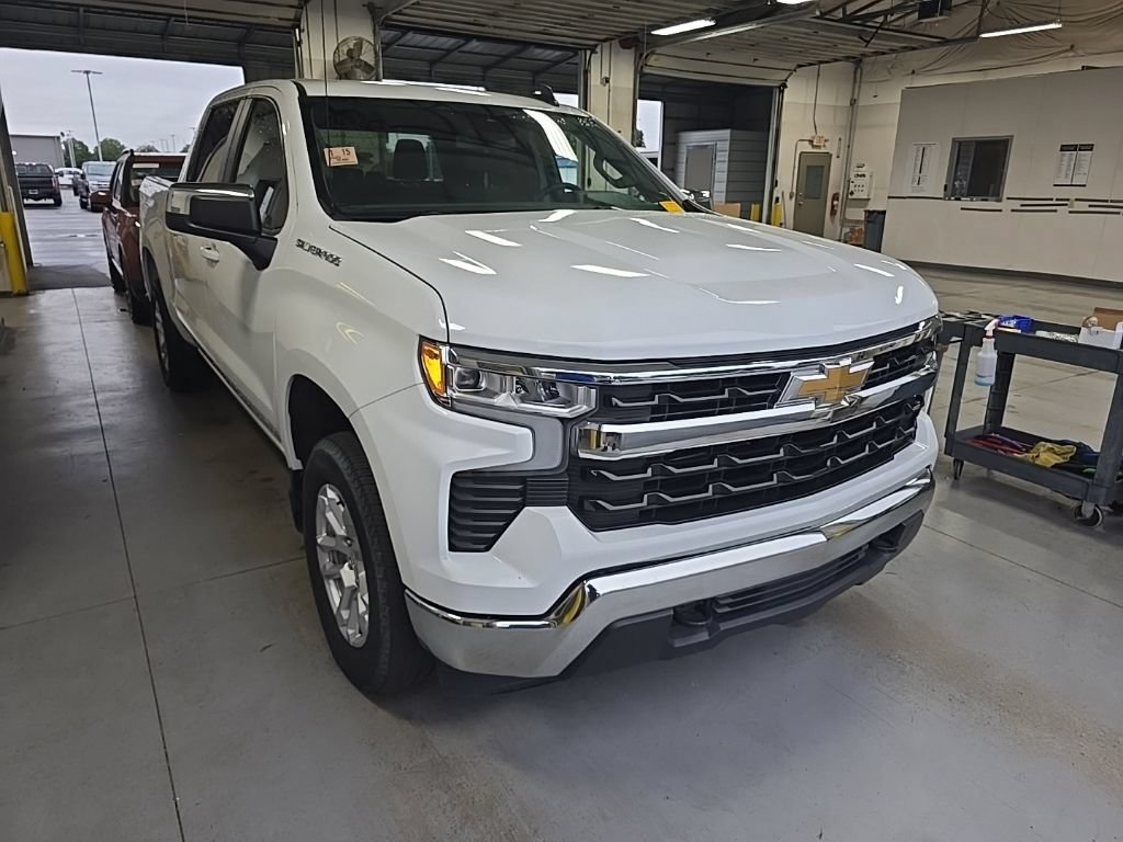 Used 2023 Chevrolet Silverado 1500 LT AWD/4WD image 1