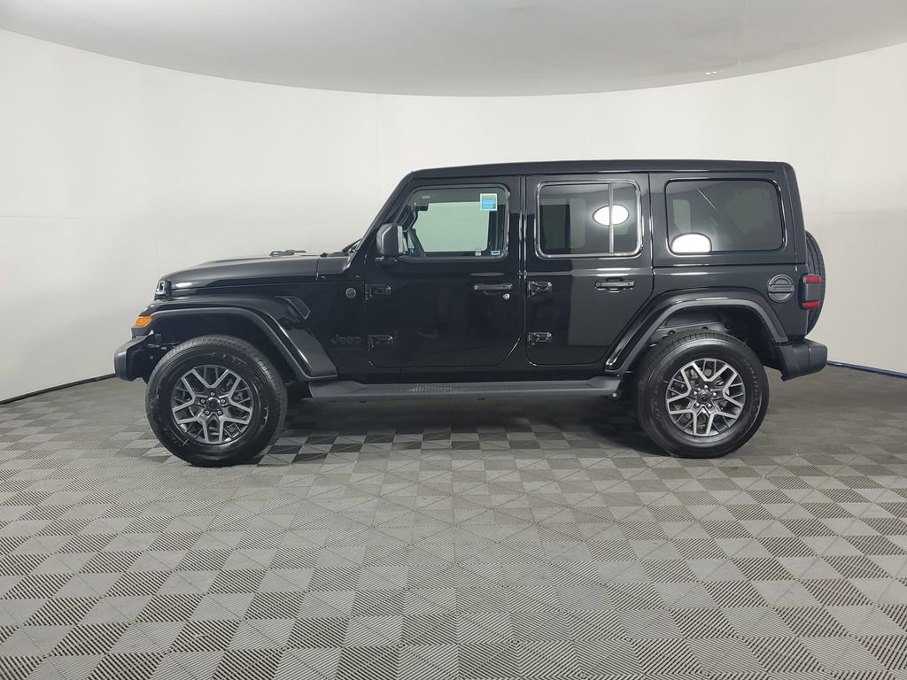 New 2025 Jeep Wrangler Sahara image 7