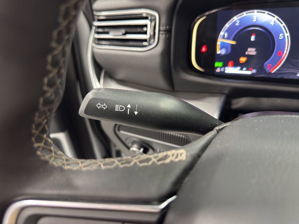 Used 2024 Jeep Wagoneer Series II w/ Convenience Group I image 15