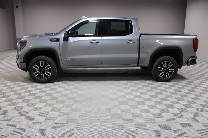 New 2026 GMC Sierra 1500 AT4 w/ Technology Package AWD/4WD image 9