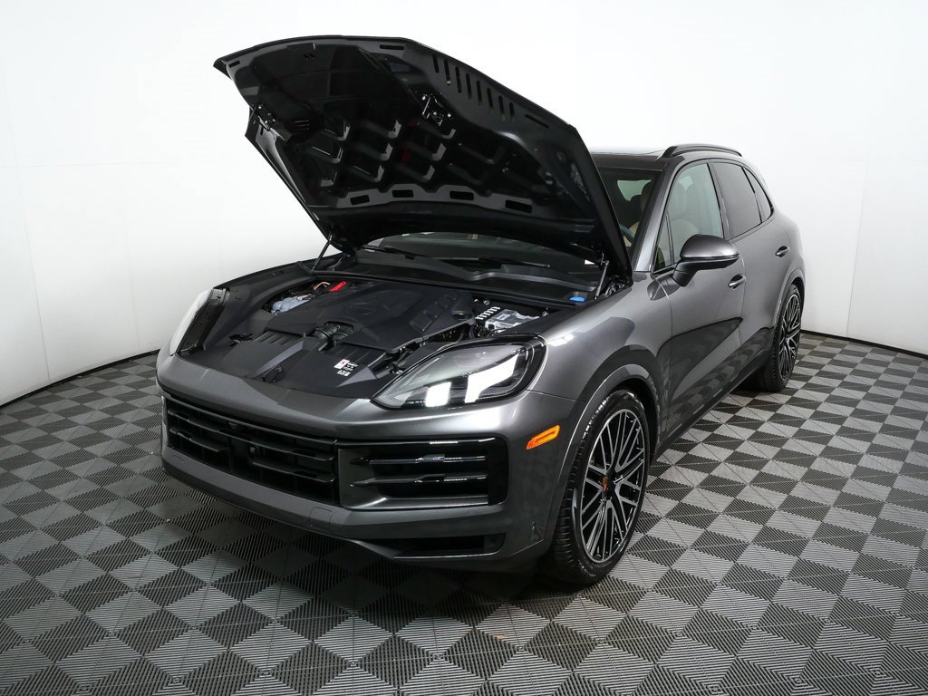 New 2026 Porsche Cayenne S image 34