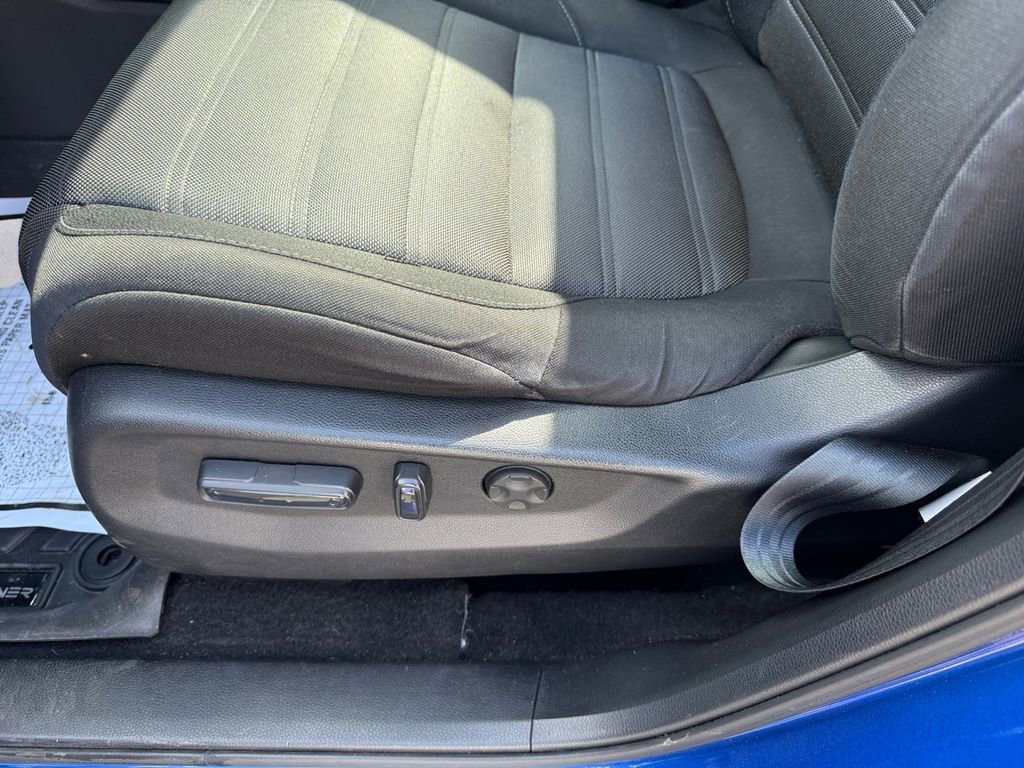 Used 2020 Honda CR-V EX image 16