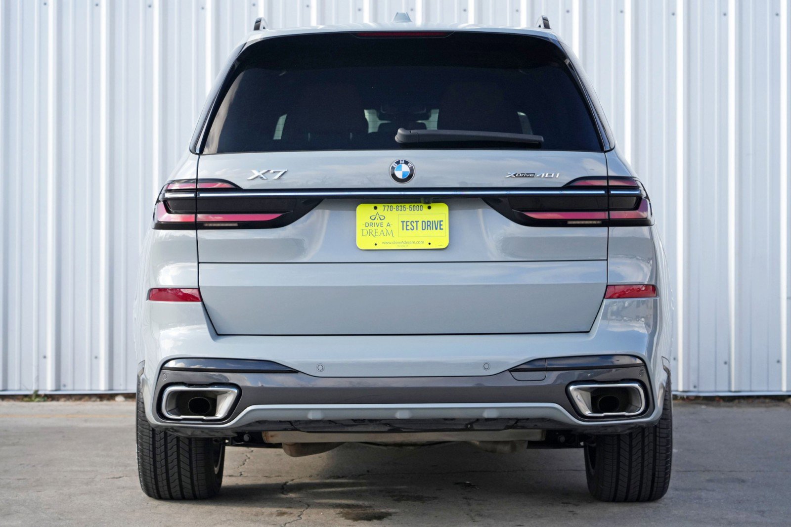 Used 2023 BMW X7 xDrive40i w/ M Sport Package image 11