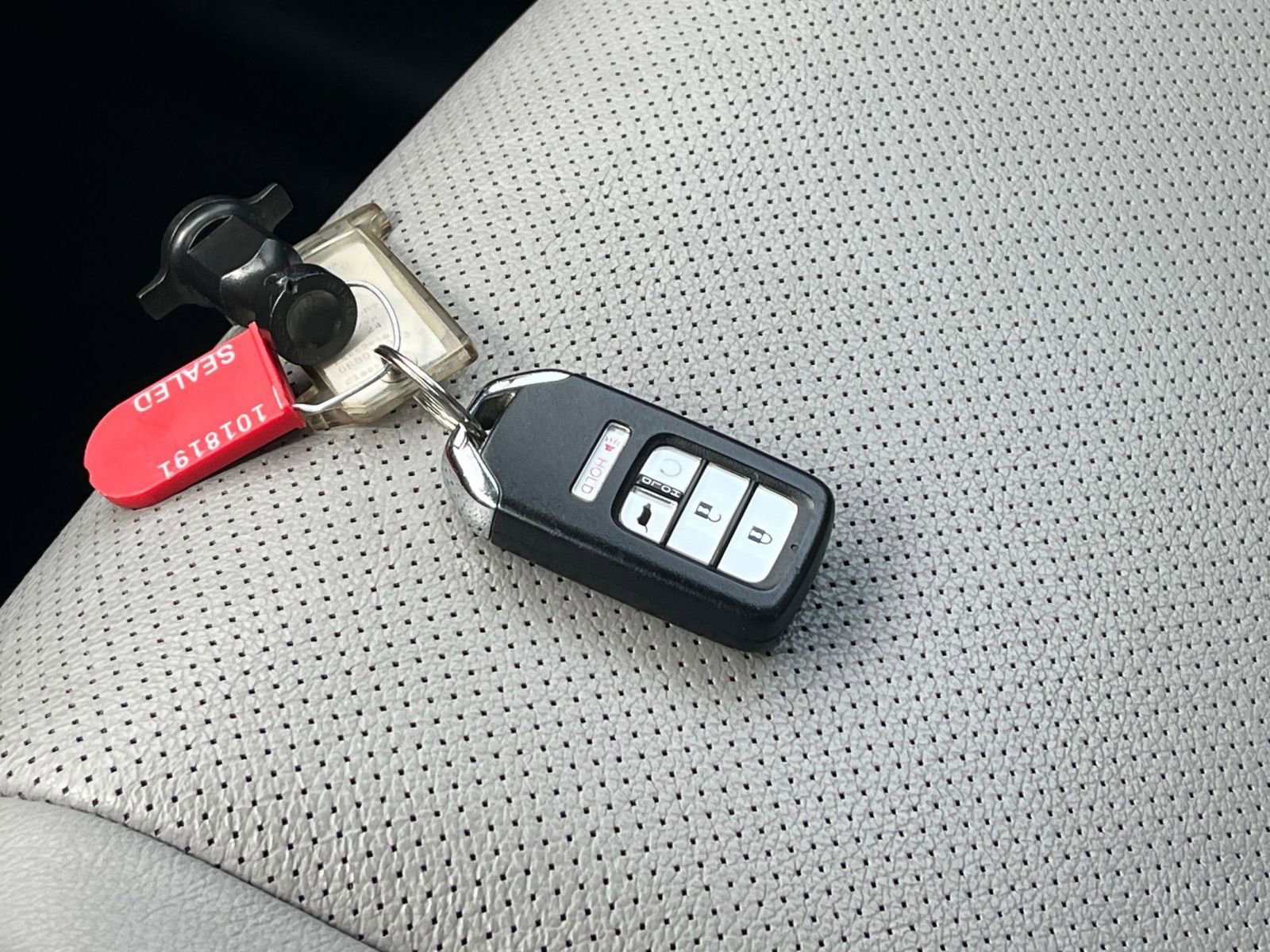 Used 2024 Honda Passport EX-L image 21