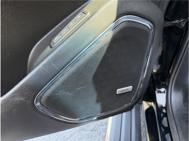 Used 2018 GMC Yukon XL Denali w/ Denali Ultimate Package image 17