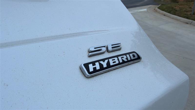 Used 2020 Ford Fusion SE image 14