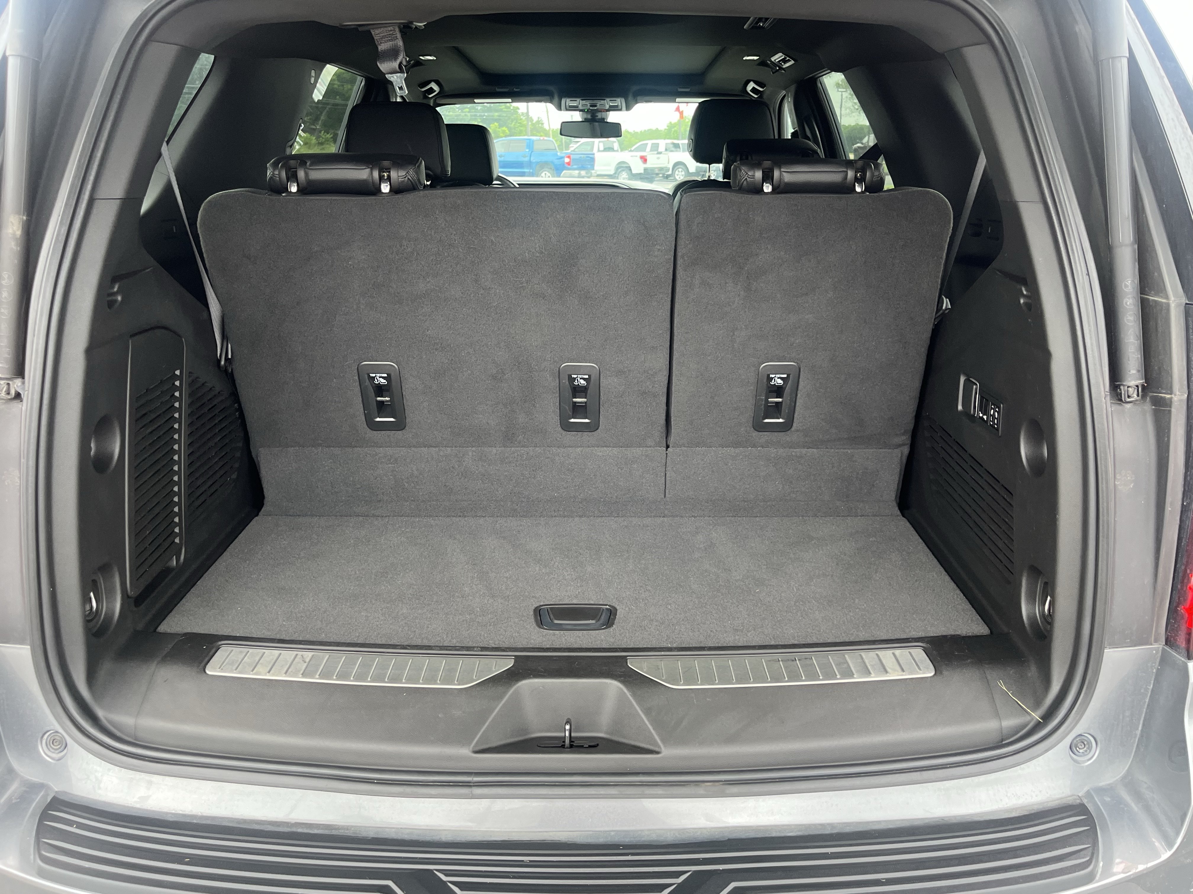 Used 2022 GMC Yukon Denali AWD/4WD image 13