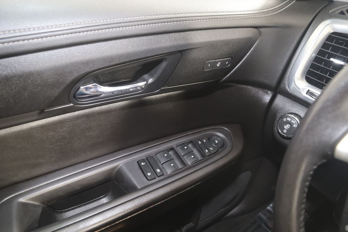 Used 2017 GMC Acadia Limited SLT AWD/4WD image 31