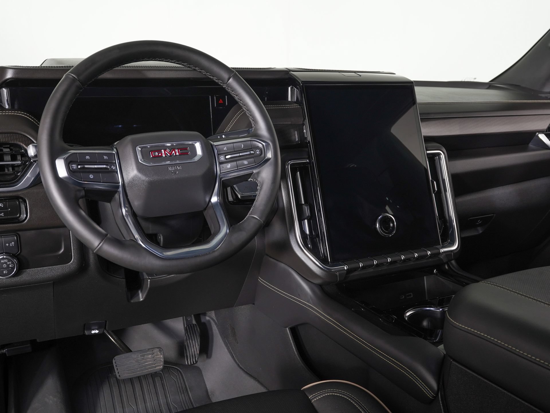 Used 2025 GMC Yukon XL Elevation w/ LPO, Floor Liner Package AWD/4WD image 20