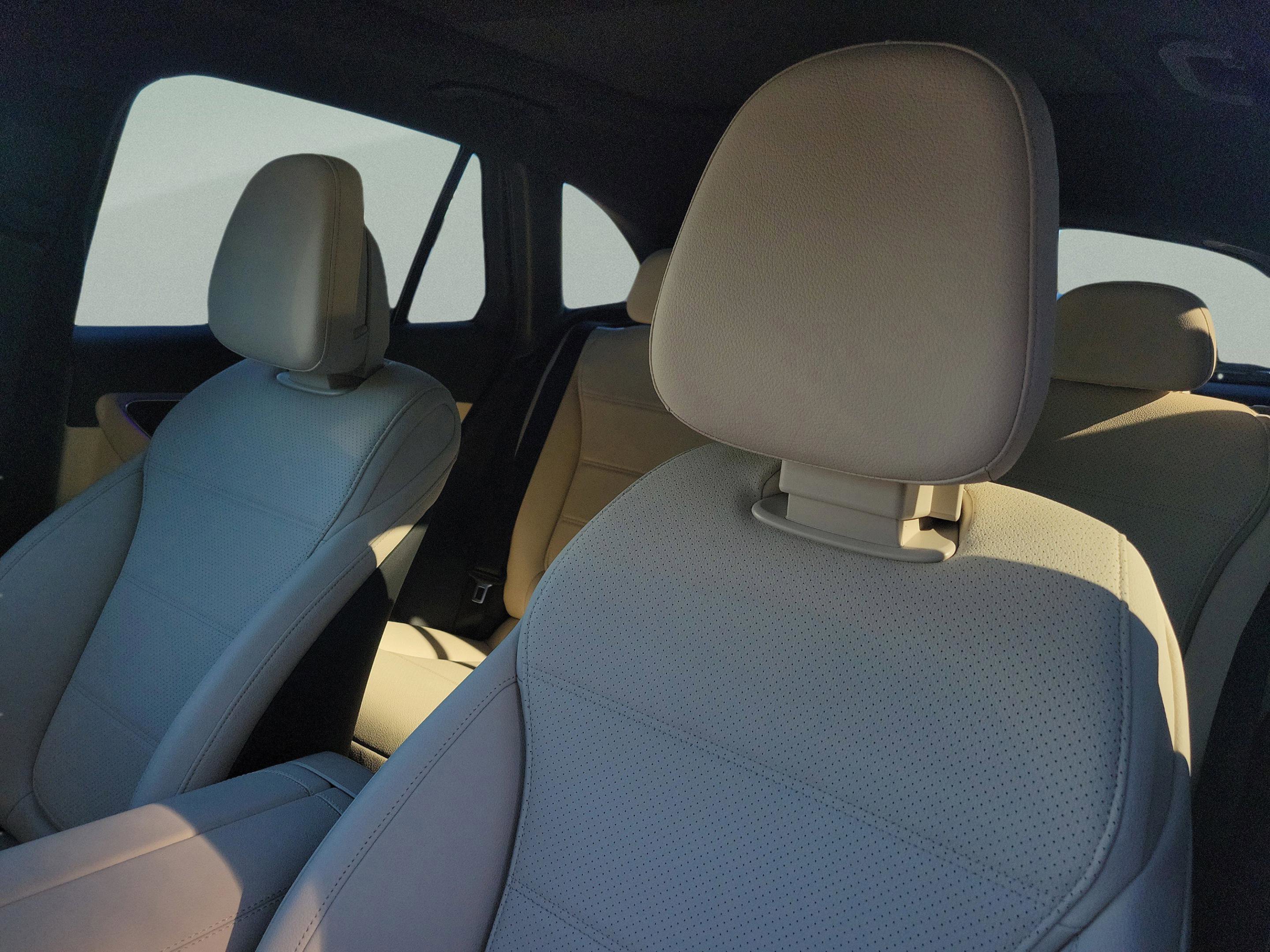 Certified 2026 Mercedes-Benz GLC 300 image 24