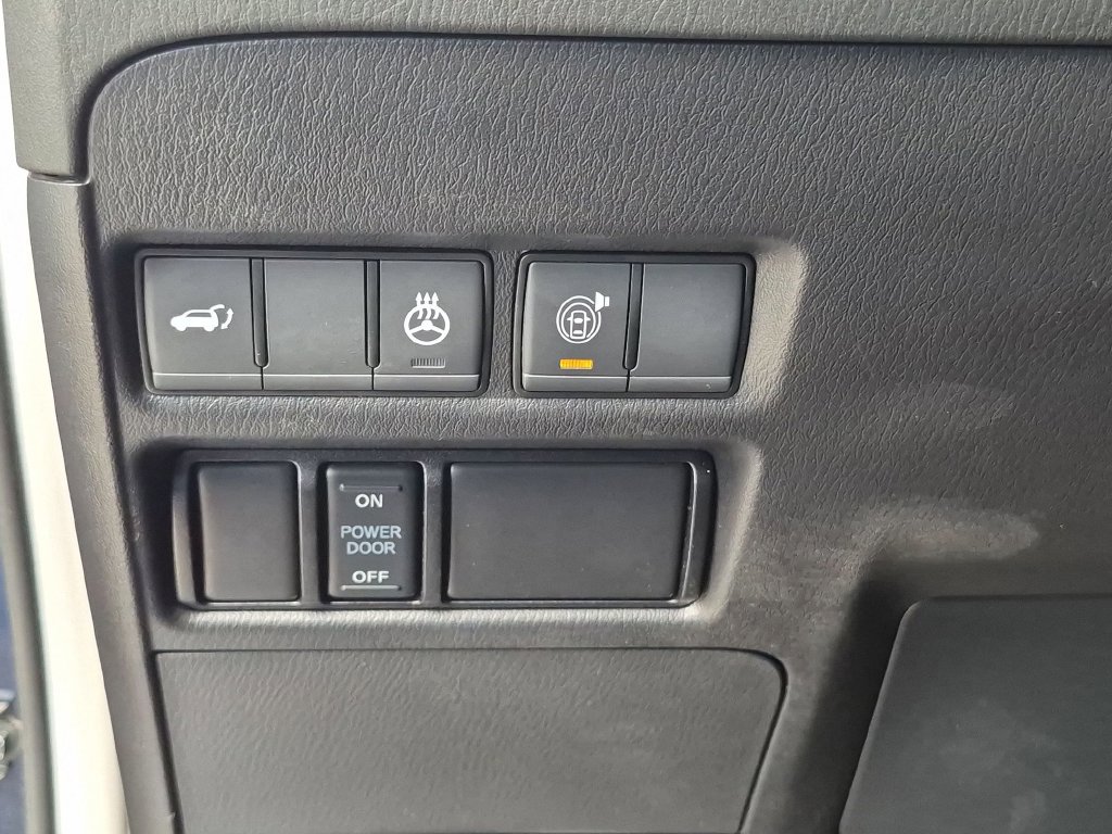 Used 2024 Nissan Armada SL w/ Captain's Chairs Package AWD/4WD image 20