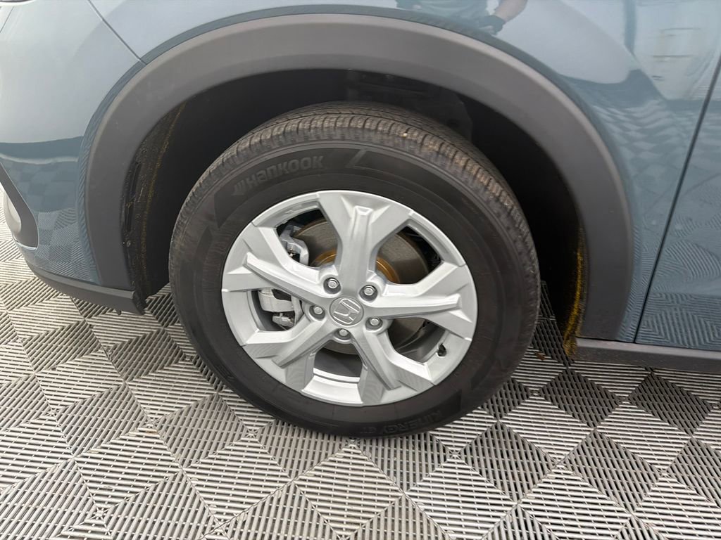 Used 2023 Honda HR-V LX image 11