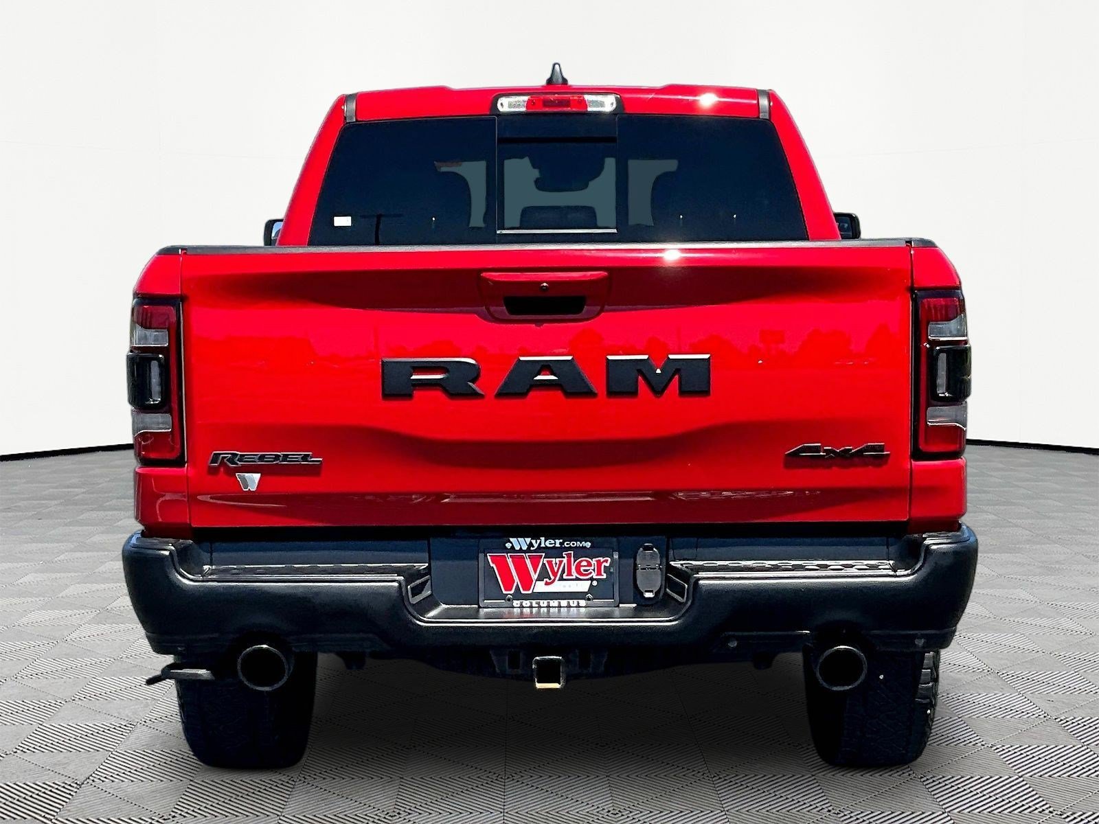 Used 2022 RAM 1500 Rebel w/ Rebel Level B Equipment Group AWD/4WD image 5