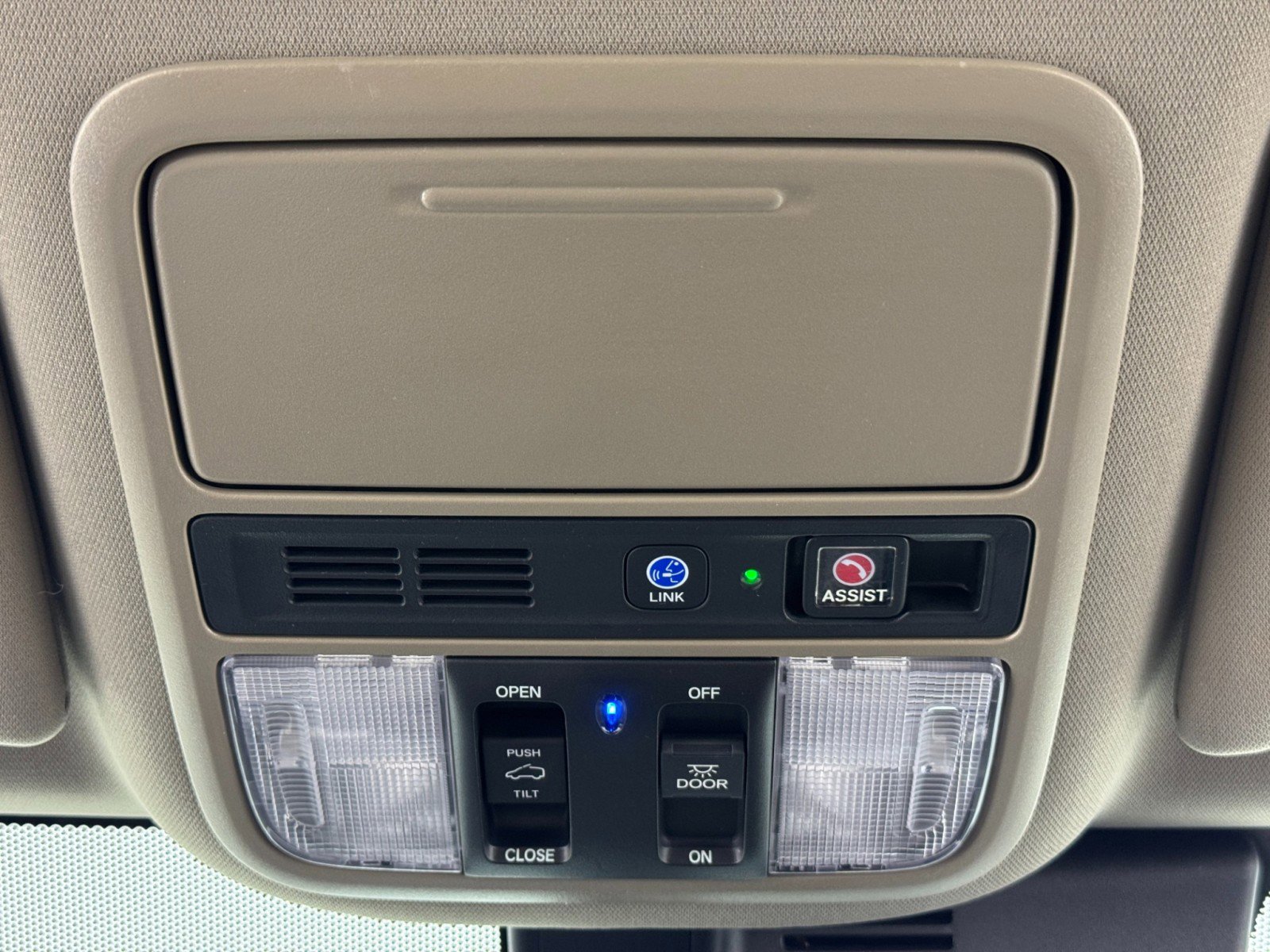 Used 2020 Honda Pilot Touring image 31