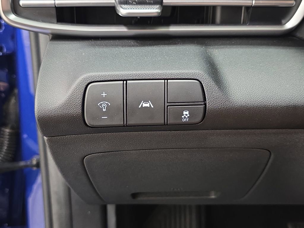 Used 2022 Hyundai Elantra SEL FWD image 26