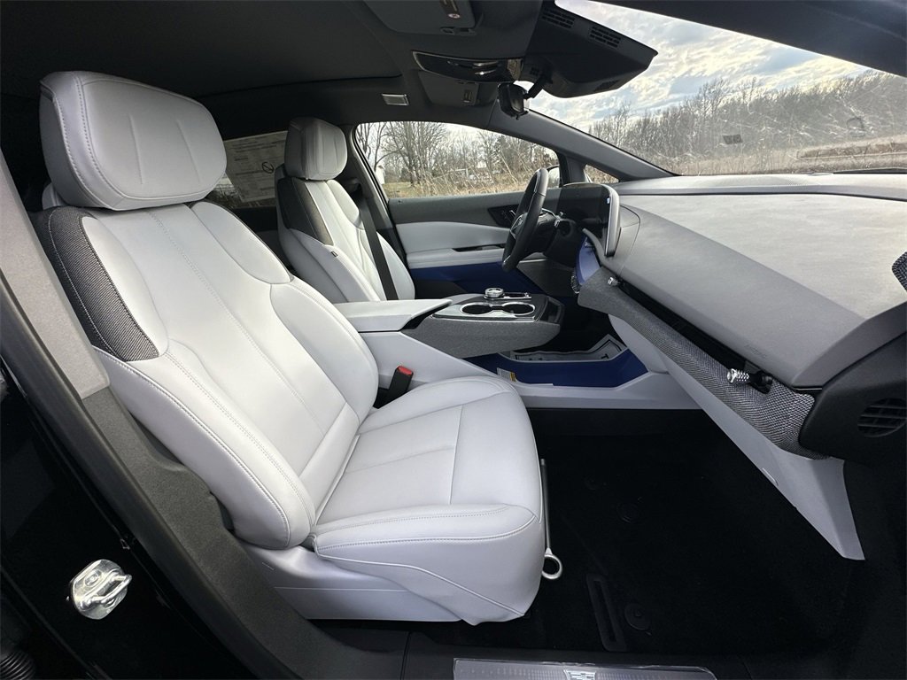 New 2026 Cadillac Optiq Sport 1 image 25