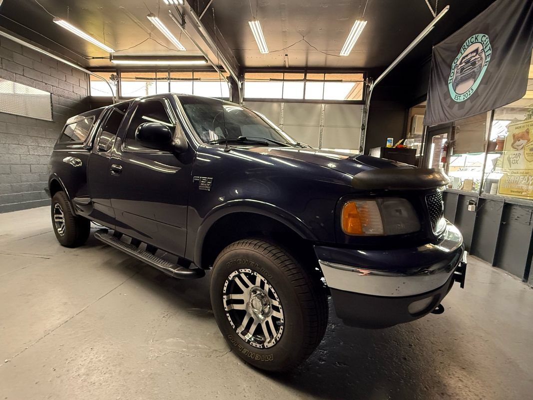 Used 2001 Ford F150 XLT AWD/4WD image 1