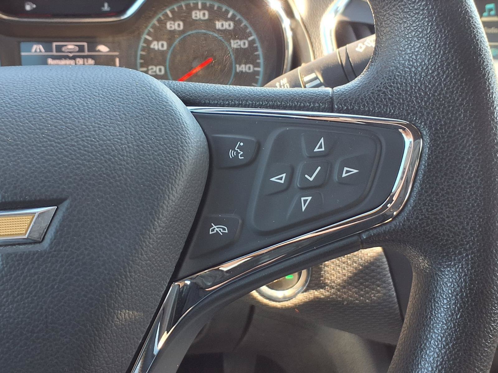 Used 2018 Chevrolet Cruze LT w/ Convenience Package FWD image 16