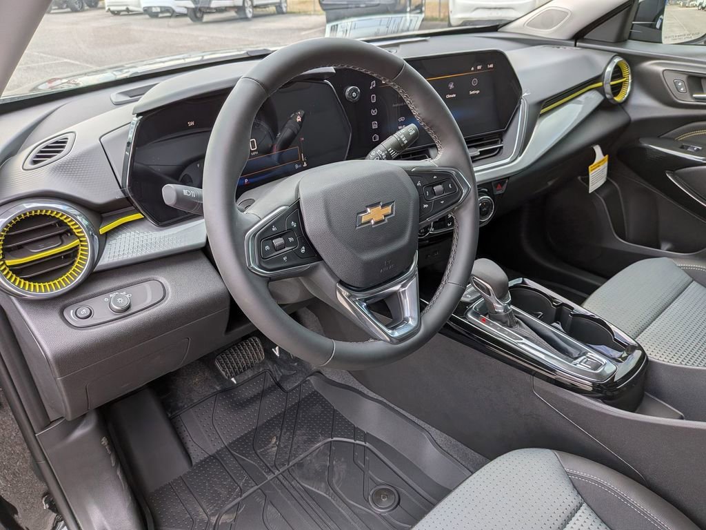 New 2026 Chevrolet Trax LT w/ Sunroof Package image 13