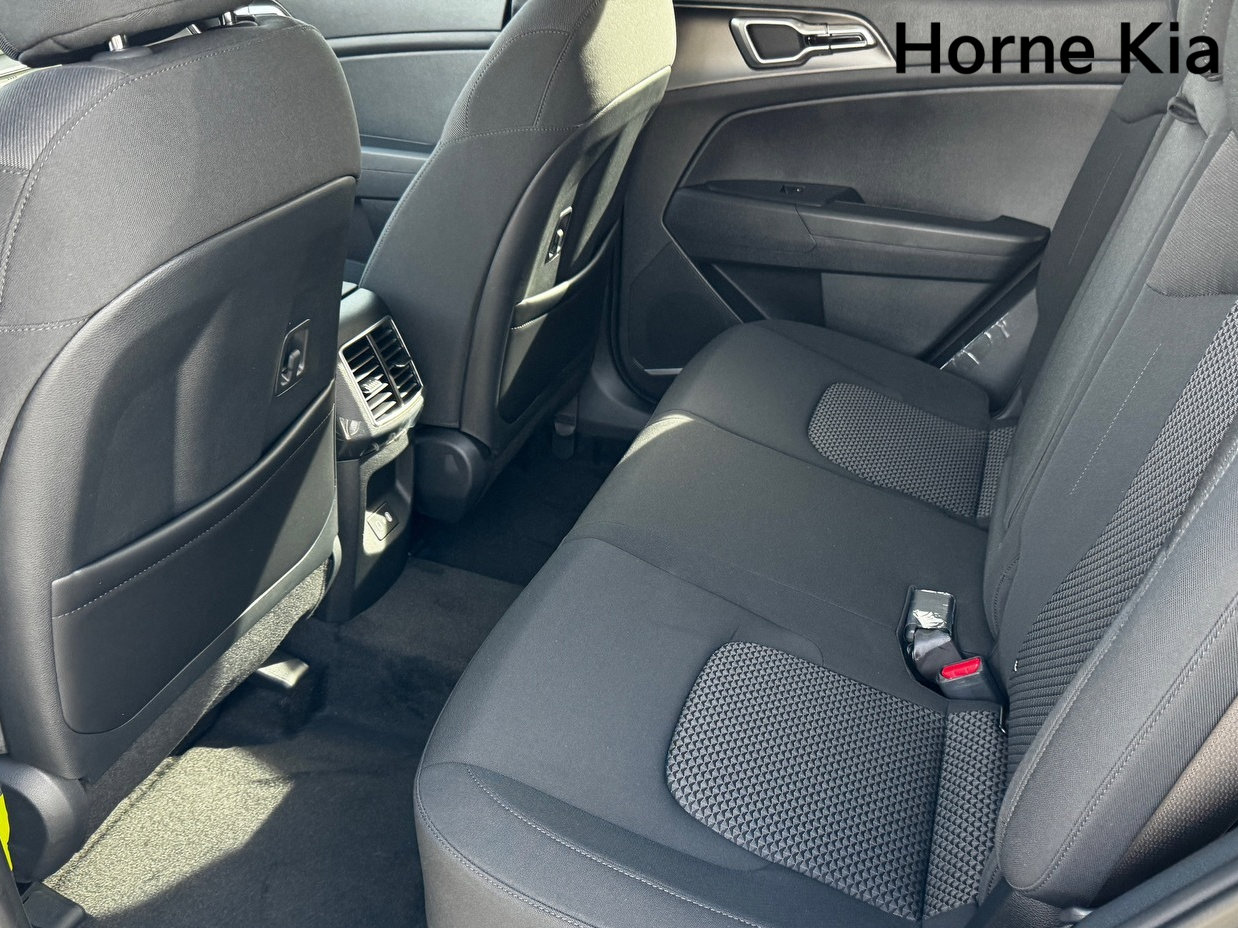 New 2026 Kia Sportage S image 9