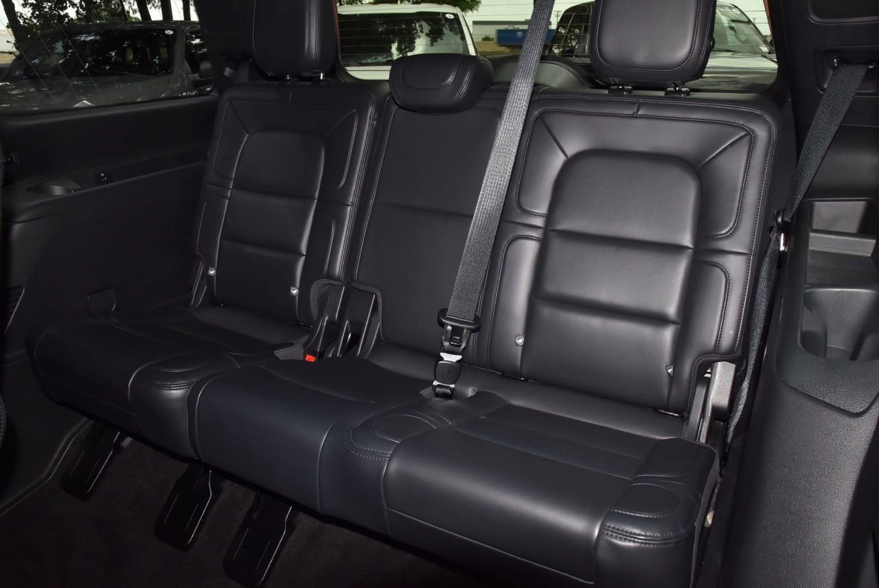 Certified 2024 Lincoln Navigator Reserve AWD/4WD image 15